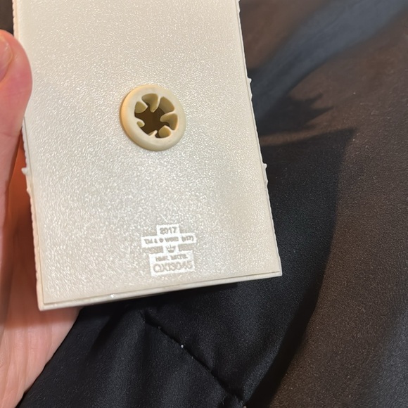 Hallmark Harry Potter Collection Gringotts Ornament with original box - Picture 3 of 3